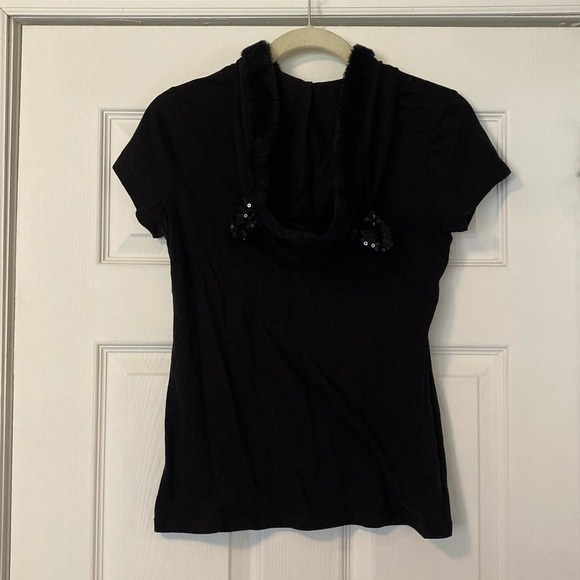 WOUND Up Black Shirt with Hood - Picture 5 of 6